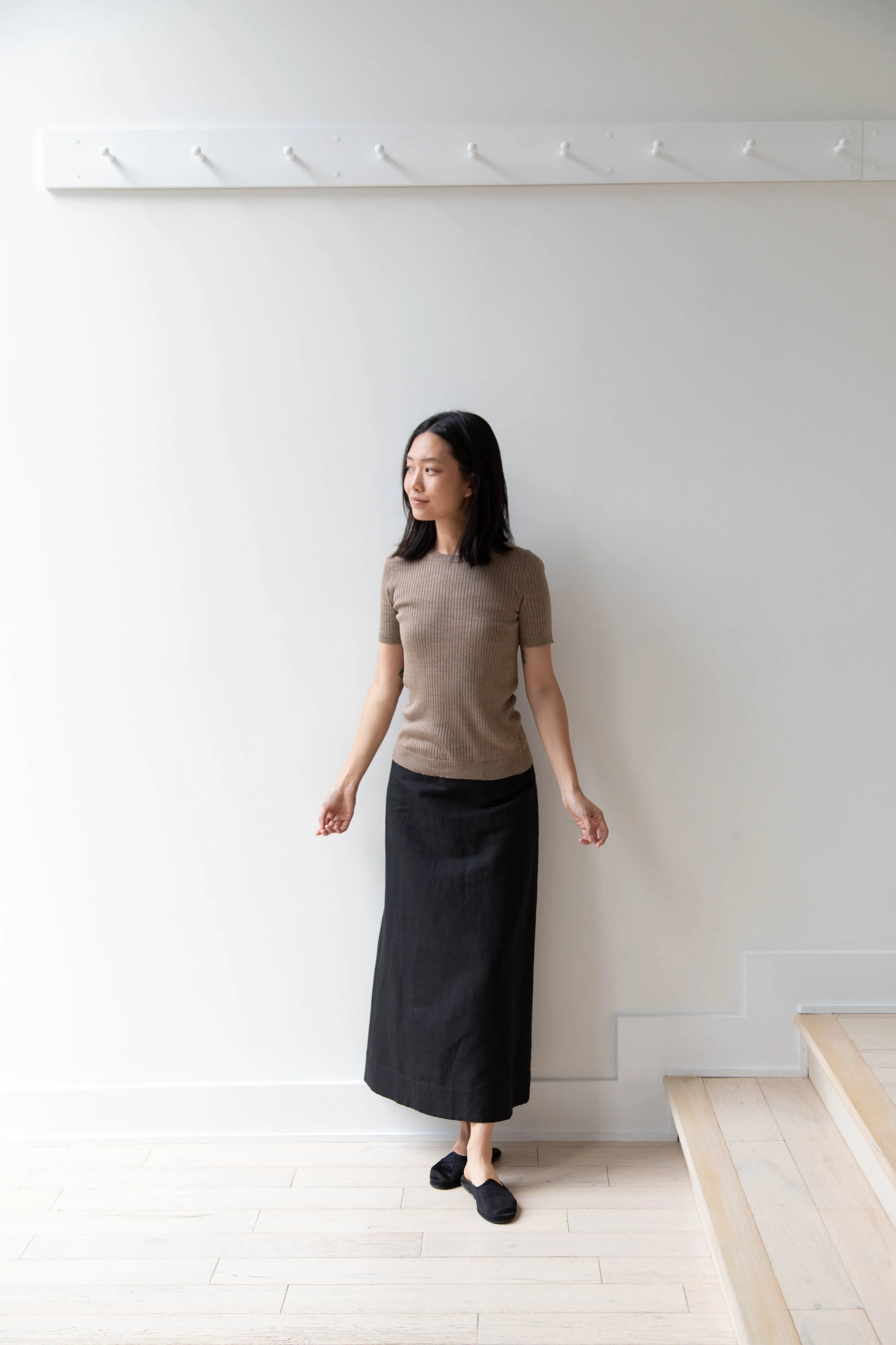 Une Heures | Short Sleeve Crew Neck in Gris