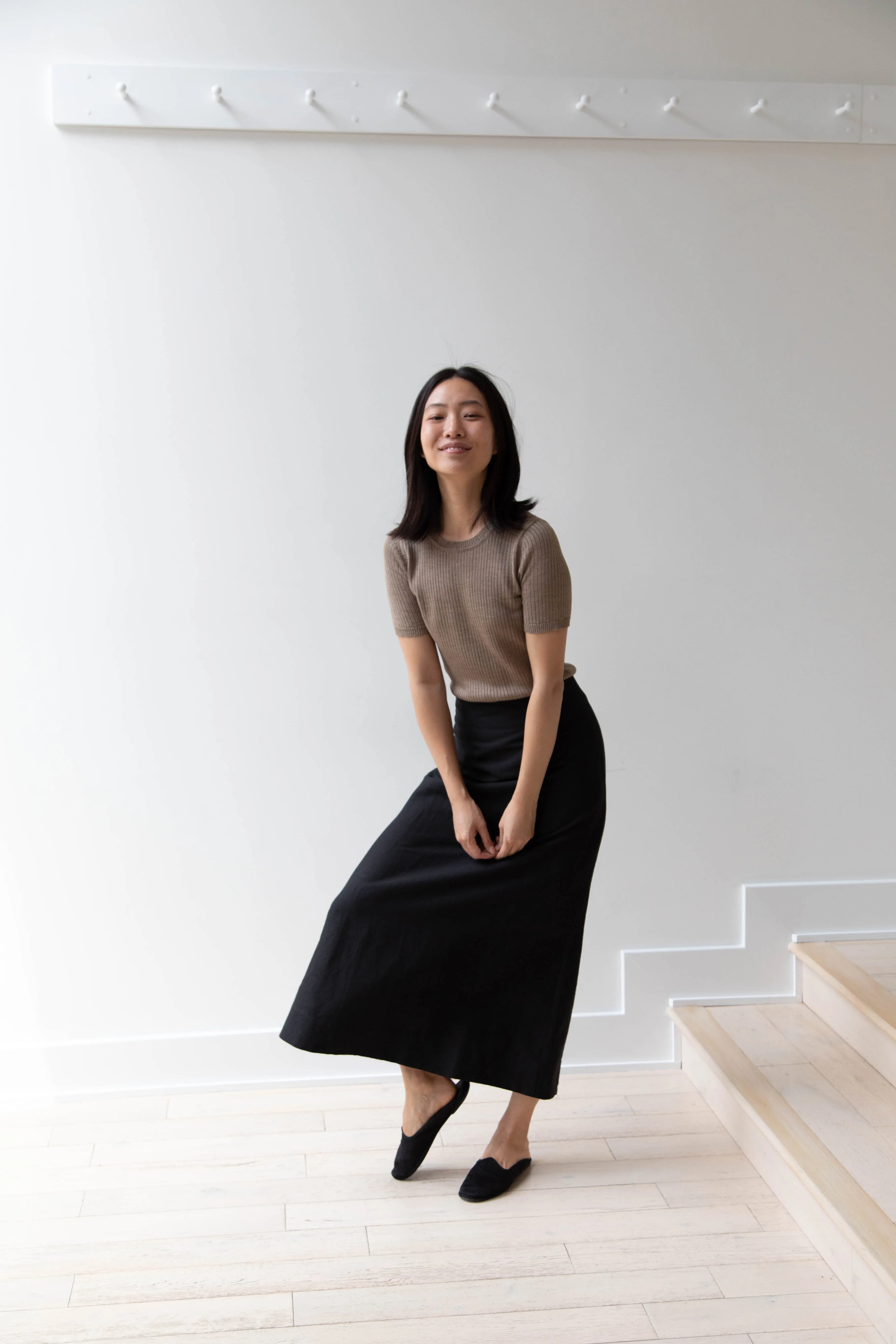 Une Heures | Short Sleeve Crew Neck in Gris