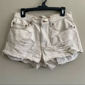 Vintage Levis 505 Regular Fit Cutoffs - Faded White