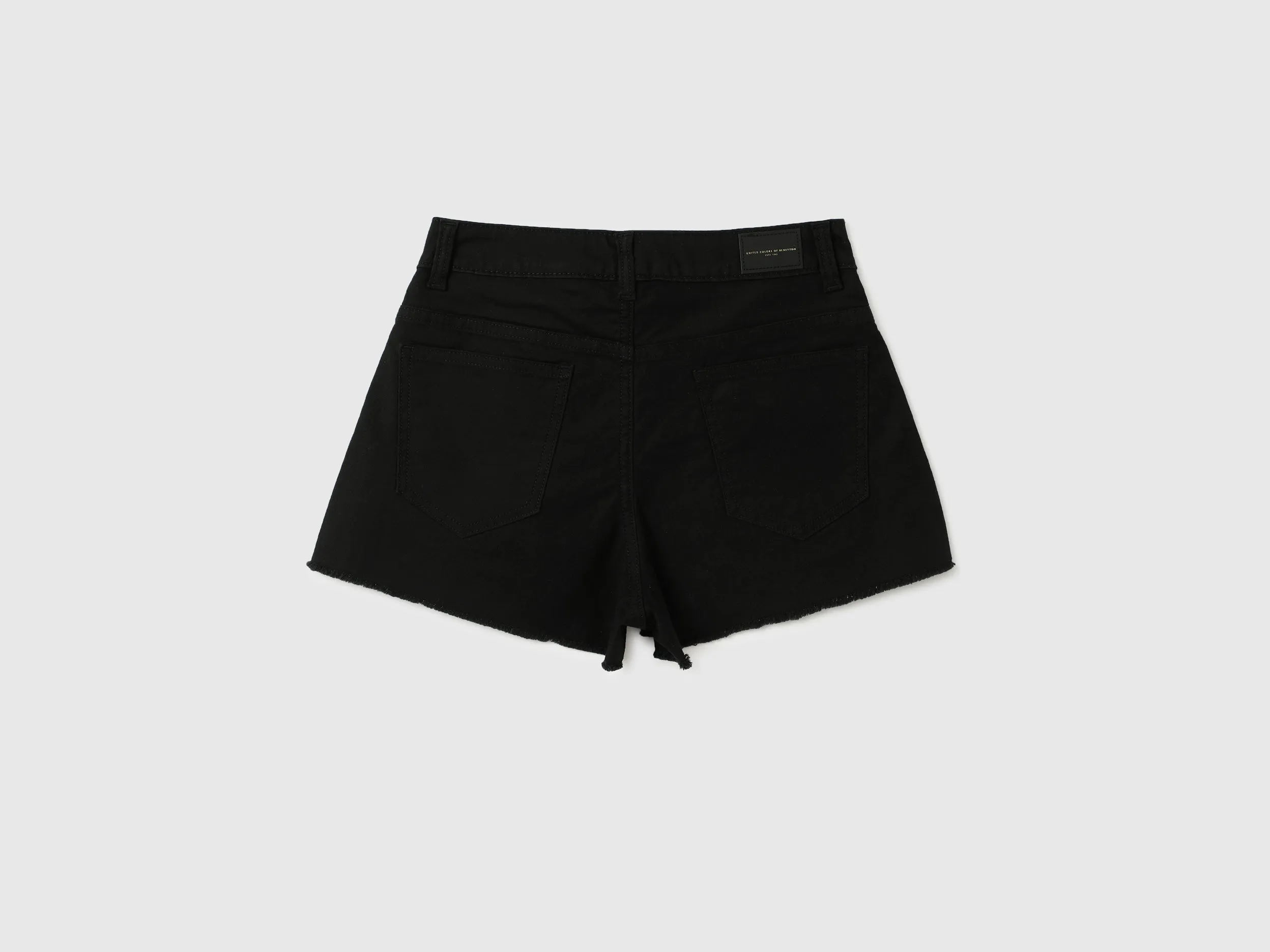 Women Solid Regular Fit Shorts