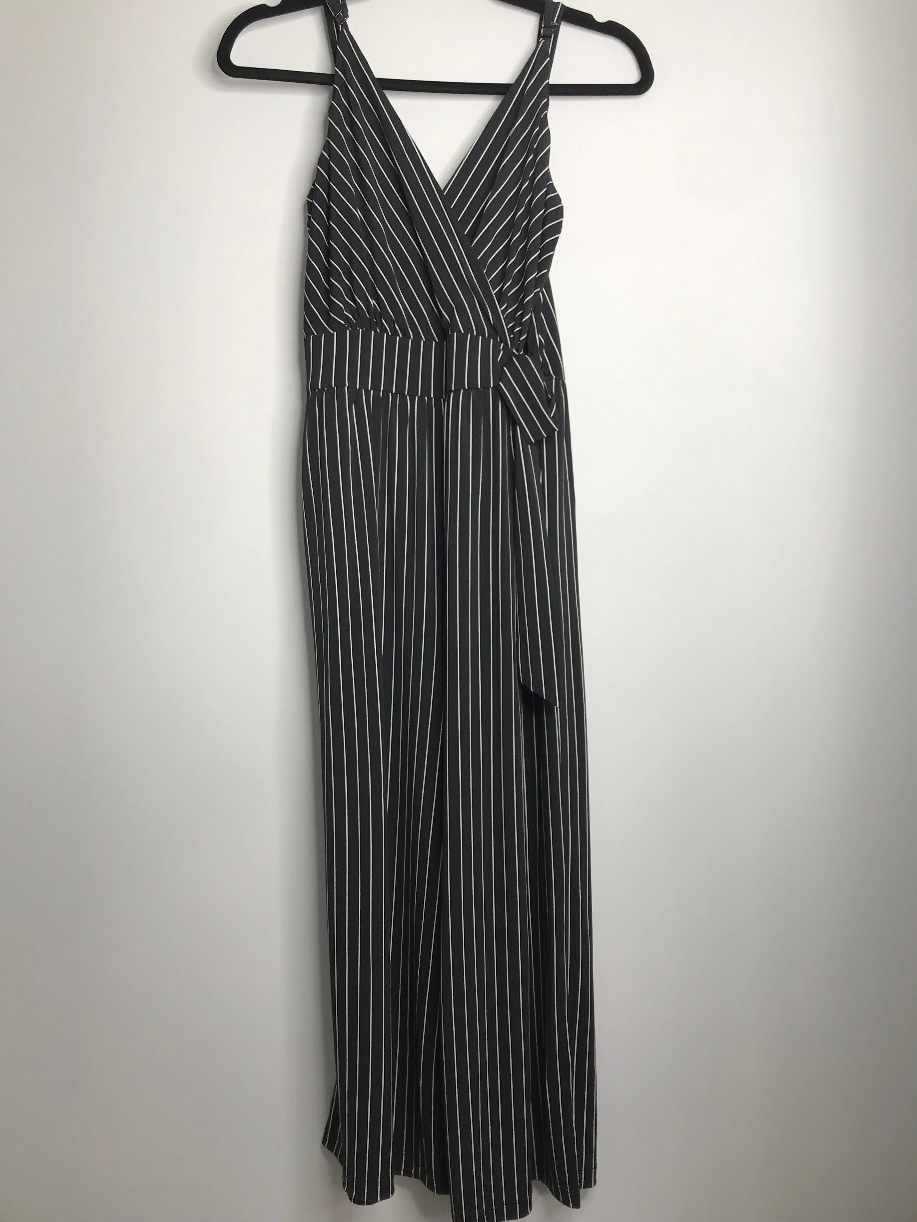 Womens Size Med Misses Black Kaileigh Romper
