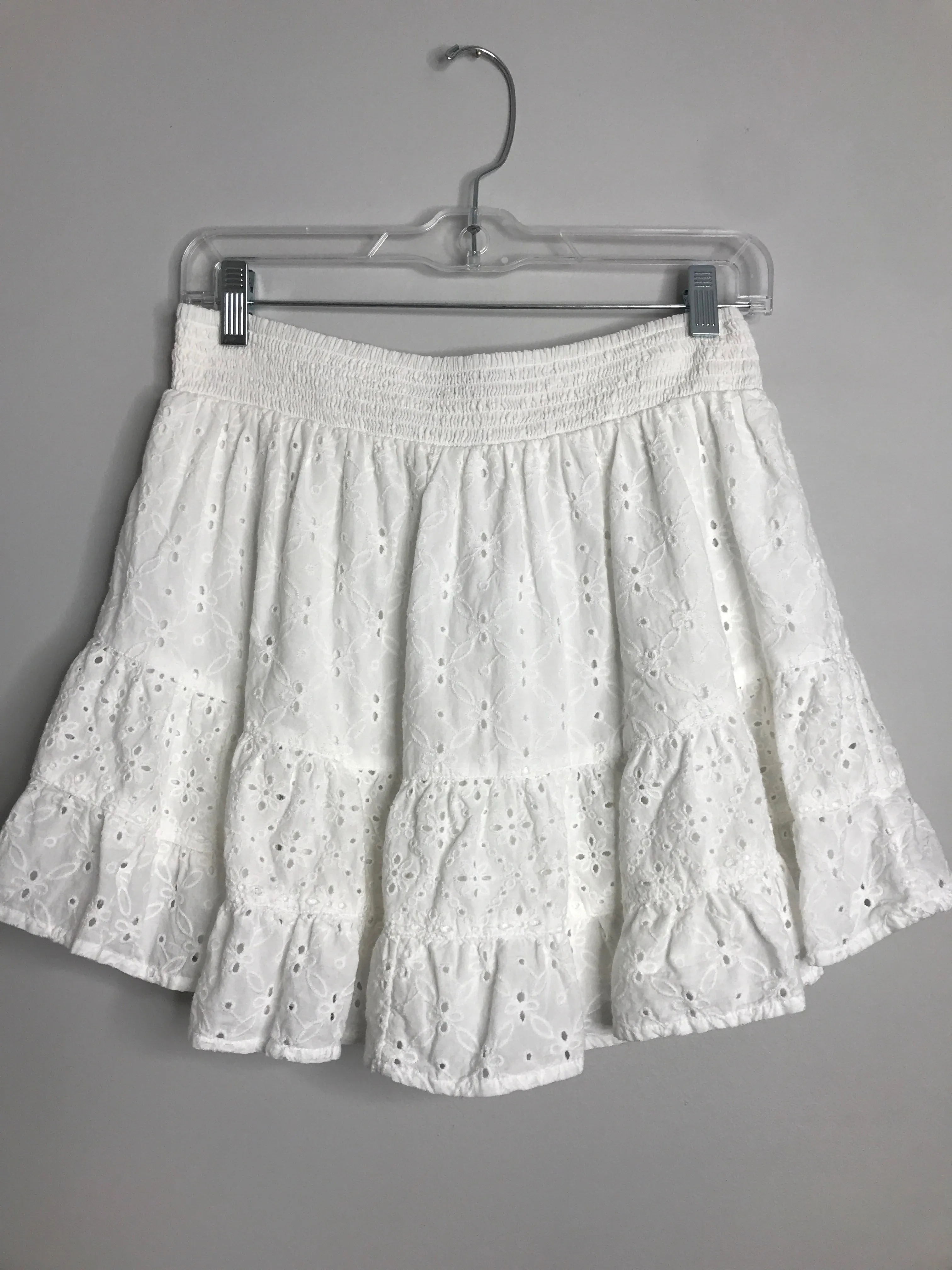 Womens Size Med Misses White AE Skirt