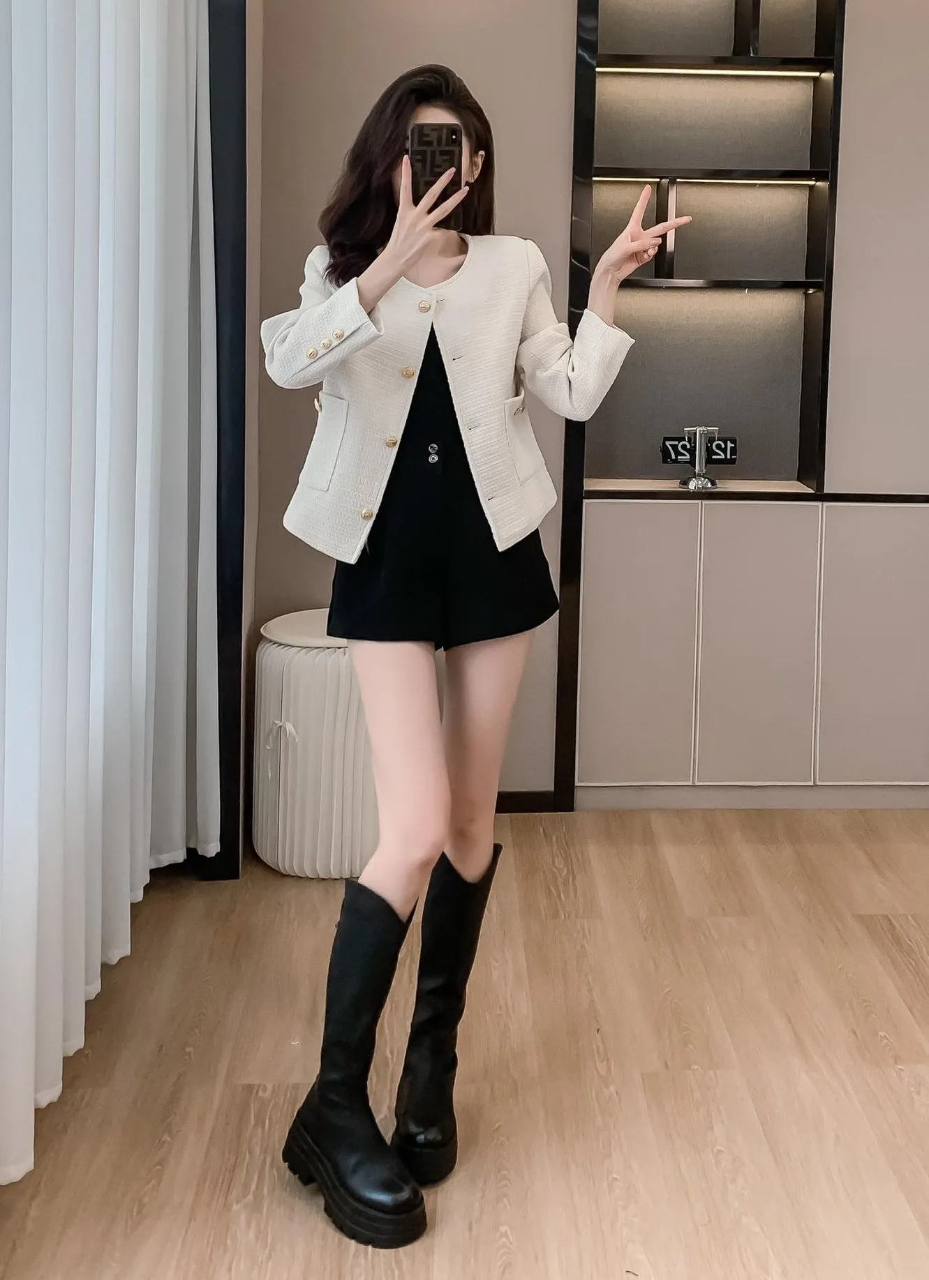 Women's Trendy Cropped Blazer Featuring Patch Pockets