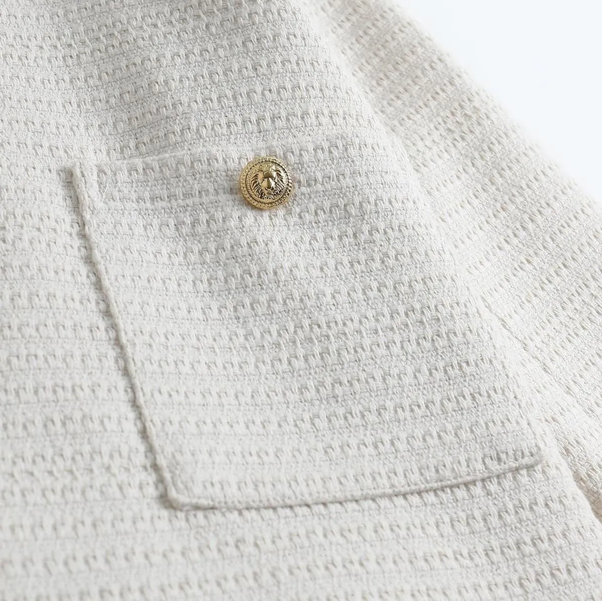 Women's Trendy Cropped Blazer Featuring Patch Pockets