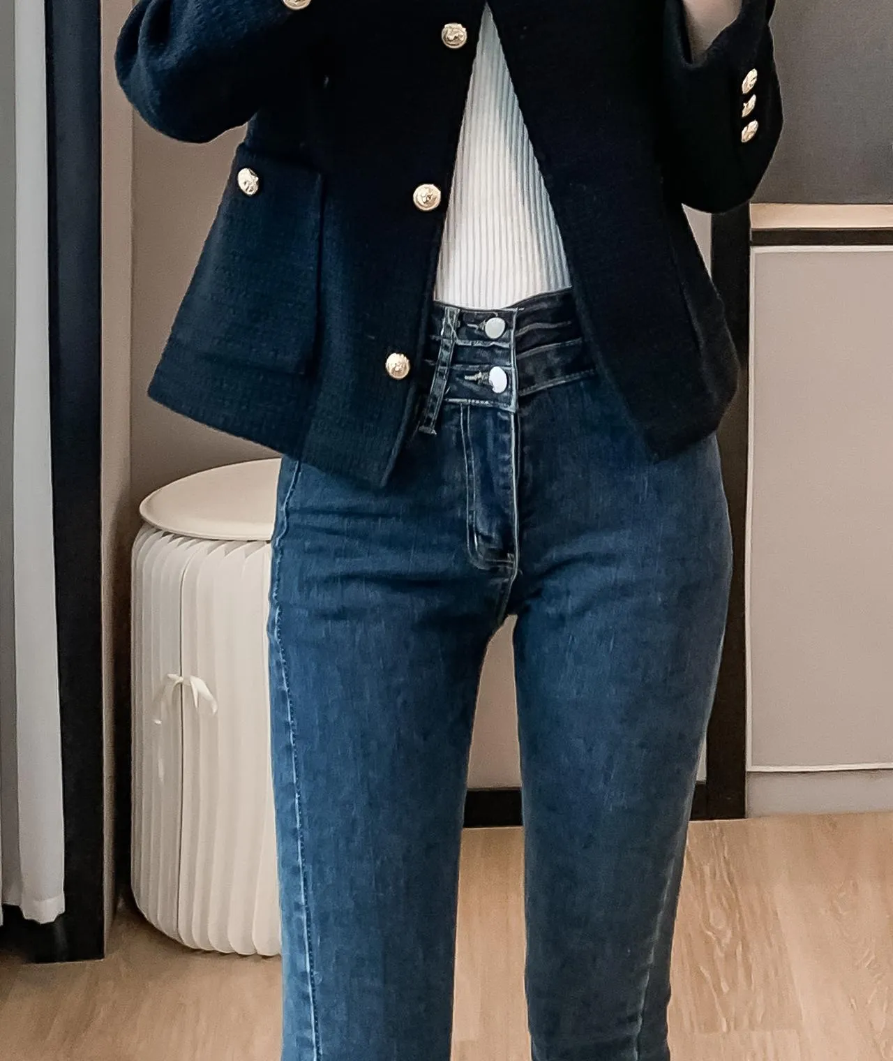 Women's Trendy Cropped Blazer Featuring Patch Pockets