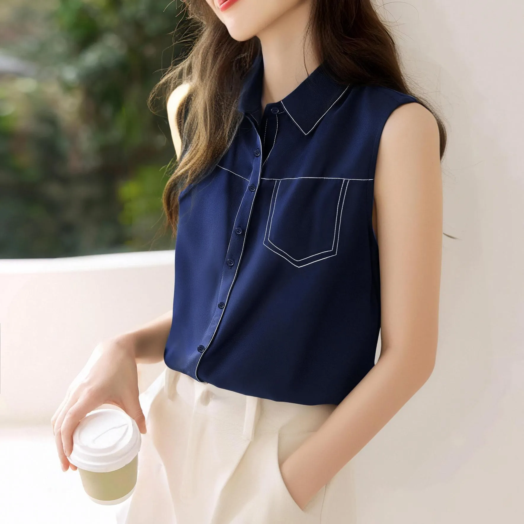 Women's Wrinkle-Resistant Slinky Chic Shirt for Everyday Wear