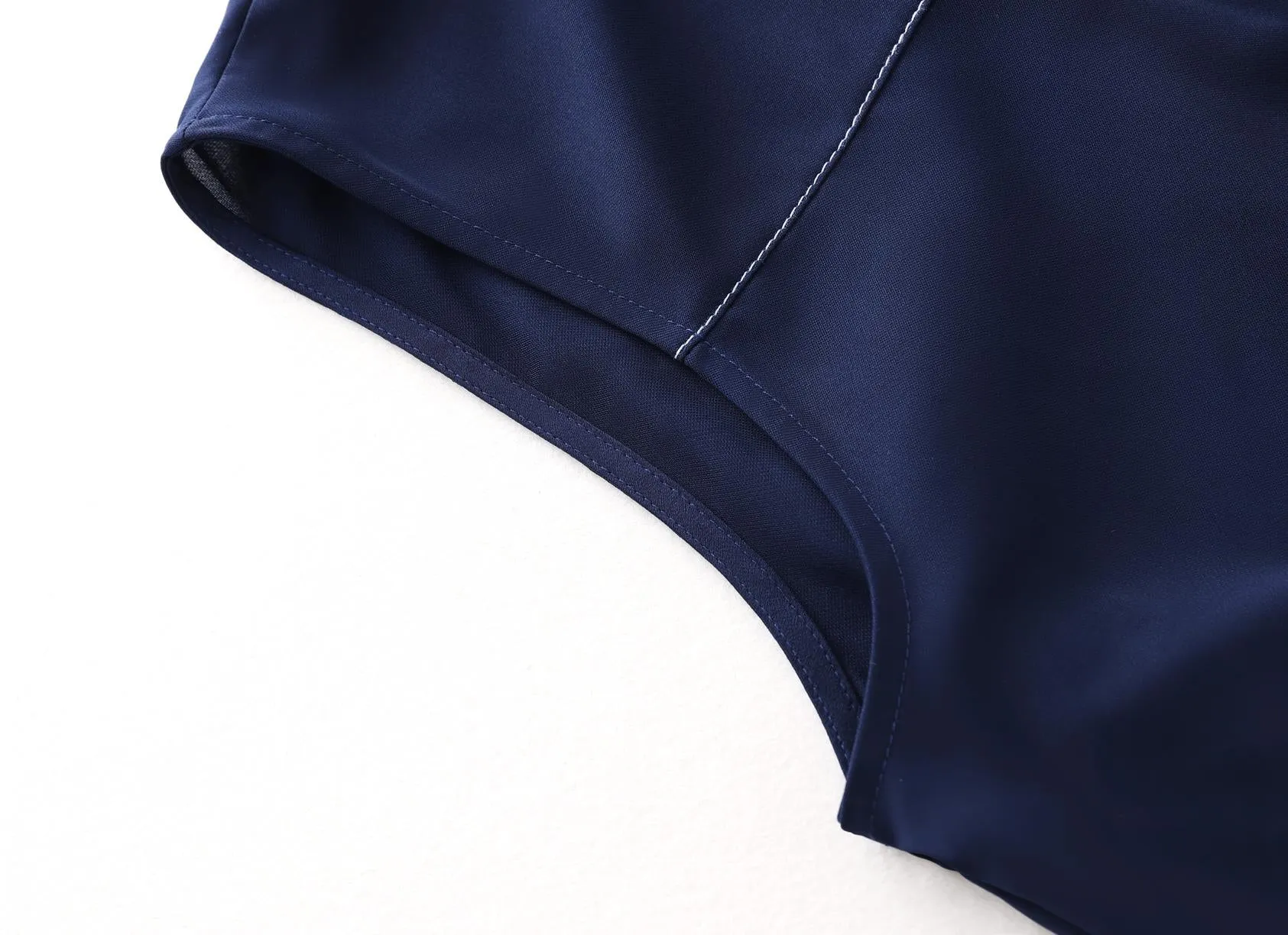 Women's Wrinkle-Resistant Slinky Chic Shirt for Everyday Wear